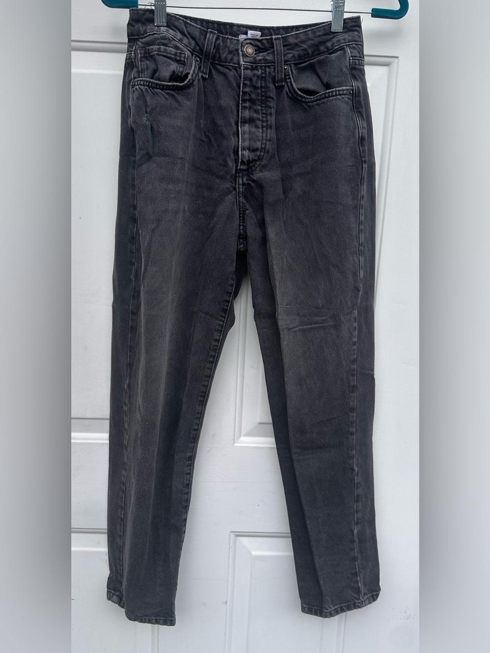 Forever 21 Black Straight Leg Jeans